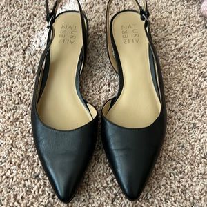 Naturalizer flat black sandals